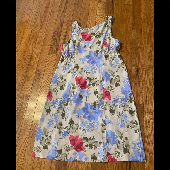 Ann Taylor loft short casual floral dress - Picture 2 of 3